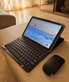 Tablet nuovo wifi con accessori 