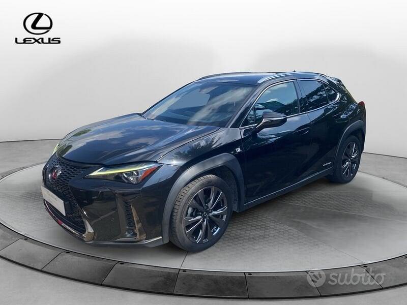 LEXUS UX