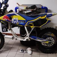 Husqvarna WR 125 rifatto tutto (valuto scambi)