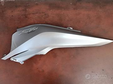 carena sh 125 17-19 fianco sinistro
