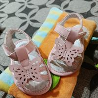 scarpine rosa numero 16