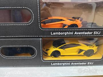 Due macchine ASTAR Lamborghini Aventador SVJ 