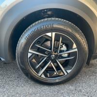 Pneumatici Bridgestone 215 60 17