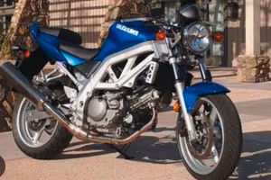 Moto  Suzuki SV 650