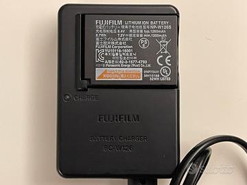 Fuji Batteria NP-W126S  + carica batterie + acc
