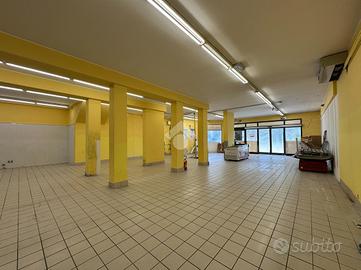 NEGOZIO A SAN VITO AL TAGLIAMENTO