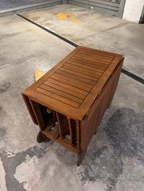 Set tavolo da esterno richiudibile con sedie