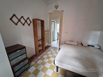 Camera in appartamento (vicino stazione FS)