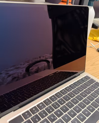 Macbook Air M4 10/10 13” 24GB 512 GB