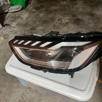 Faro sx audi a4  2023 nuovo