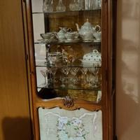vetrinetta antica.