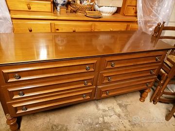 Cassettiera legno con piedini