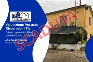 Immobile in asta di 142 m² con box auto a Paduli