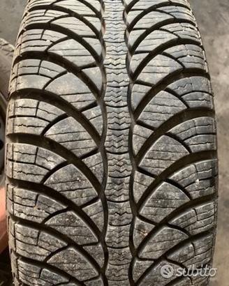 Cerchi con pneumatico golf 7 2016 da 15