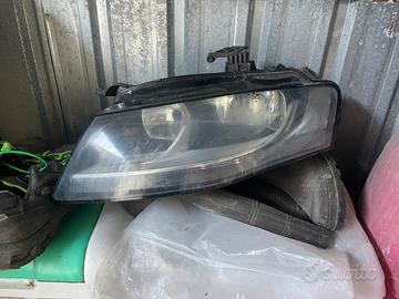 Faro anteriore sinistro Audi A4