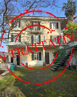 Appartamento di 90 m² con 4 locali e box auto a Ro