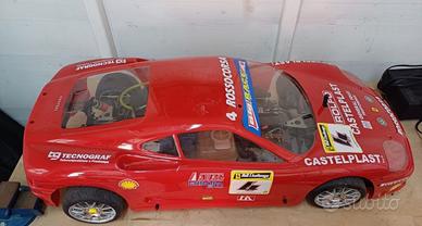 Ferrarri con motore a scoppio