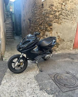 Manubrio naked