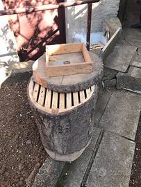 Casetta per api ricavata da tronco (bugno villico)