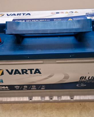 Batteria auto Varta D54 Blue Dynamic 12V 65Ah 650A