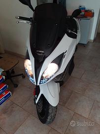 Kymco Xciting 300i