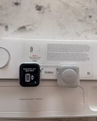 Apple Watch Series 4 44mm Silver – Batteria 91%