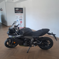 Triumph Daytona660