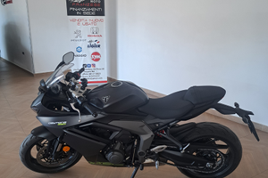 Triumph Daytona660