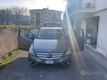 MERCEDES CLASSE B 180 EXECUTIVE