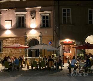 Ristorante con tutto l occorrente