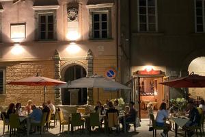 Ristorante con tutto l occorrente