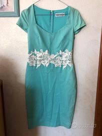 Tubino con ricamo bianco floreale