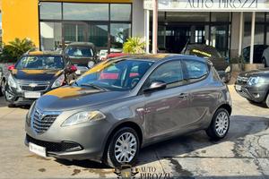 LANCIA YPSILON 1.2 BENZ/GPL 2014