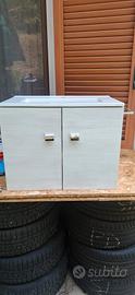 Mobiletto bagno nuovo