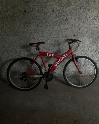 Bicicletta sponsorizzata Ducati