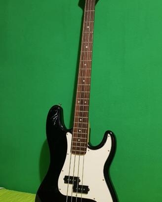 basso elettrico Storm 4 corde con amplificatore