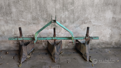 Solcatrice a tre ancore