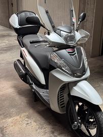 Honda sh300i