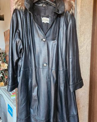 Cappotto Pelle nera con inserti in pelliccia