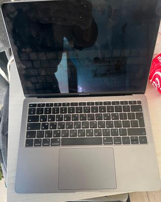 Apple MacBook 2019 13” – Intel i5 – 8GB RAM – [128