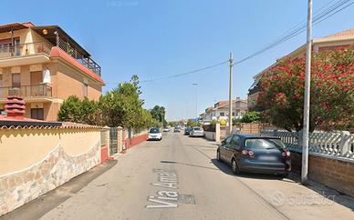 Torvaianica soleggiato bilocale ammobiliato