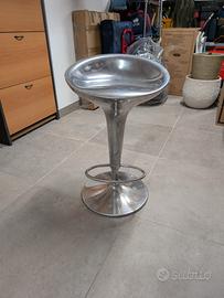 n 2 sgabelli in alluminio e acciaio 