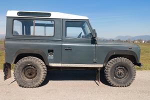 Land Rover defender 