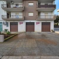 Negozio a Putignano, viale Federico II, 2 locali