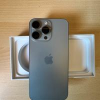 IPhone 15 pro max natural titanium 512 gb