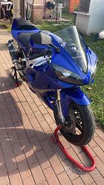 Yamaha YZF R1 - 2001