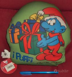 Peluche Cuscino Puffo natalizio con regali Natale