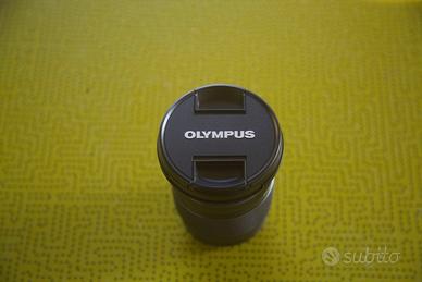 Olympus 12-200mm F3.5-6.3 M4/3 pari al nuovo x BM