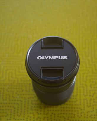 Olympus 12-200mm F3.5-6.3 M4/3 pari al nuovo x BM