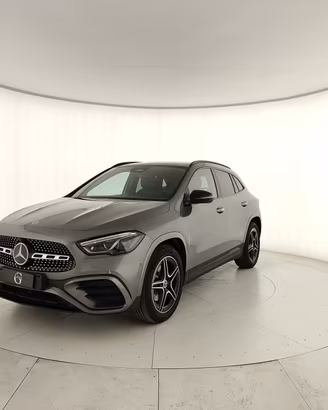 MERCEDES-BENZ GLA 200 d 4MATIC